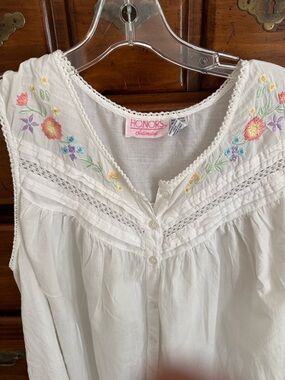Cottage core cotton day gown vintage west embroidery